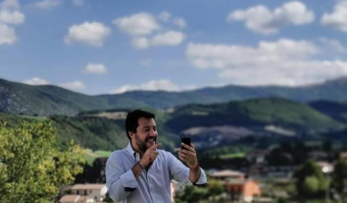 Non bastava la Madonna: Salvini usa pure Santa Rita da Cascia