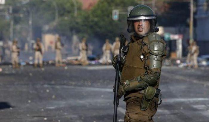 Il generale Iturriaga smentisce il Presidente del Cile: "Non c'è nessuna guerra in atto"