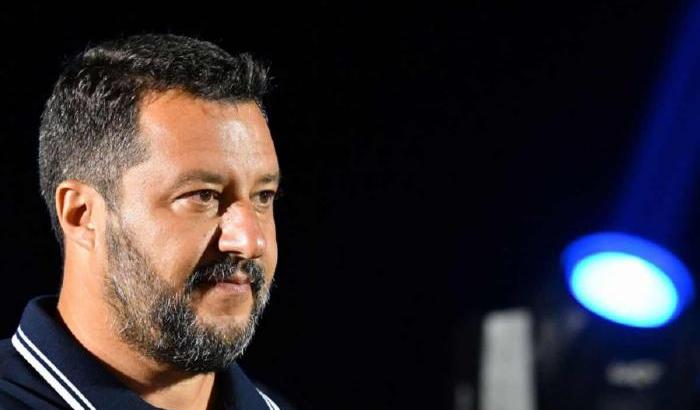 Salvini non condanna i fascisti ma definisce 'squadristi' quelli che lo contestano