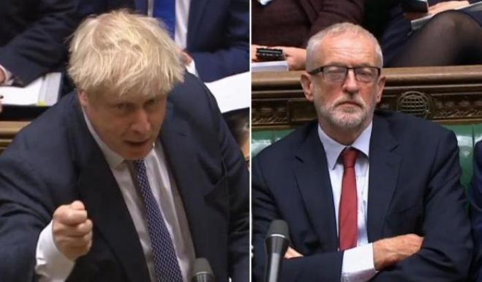 Johnson scrive a Corbyn: "Brexit adesso o con un nuovo Parlamento"