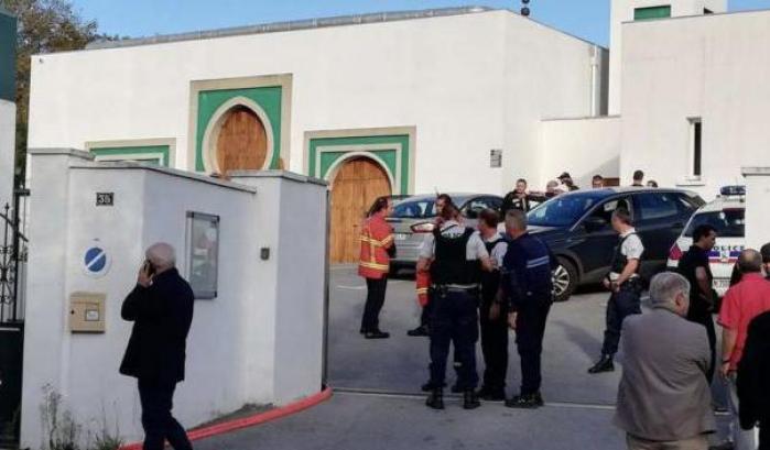Ferisce due persone alla moschea di Bayonne: arrestato un ex candidato del Front National