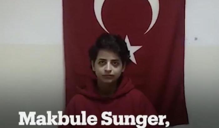 La combattente curda Makbule Sunger catturata dai turchi