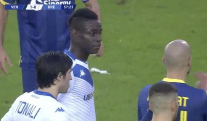 Cori razzisti contro Balotelli