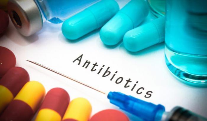 L'appello dell'Ocse: "In Italia si prescrivono troppi antibiotici", rischiamo di diventare resistenti