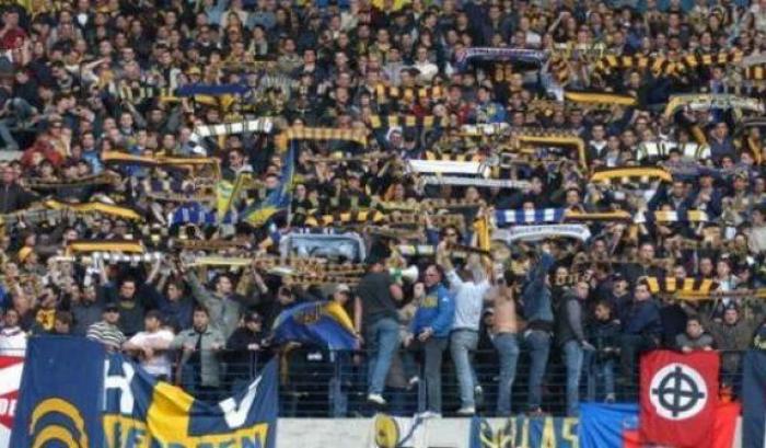 La curva del Brescia al fianco del Verona: "Balotelli è un arrogante, questa è una caccia alle streghe"