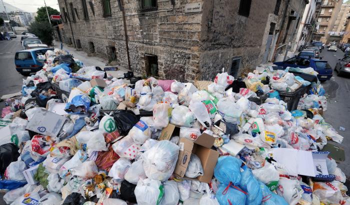 A Palermo se paghi la tassa sui rifiuti viaggi gratis sui mezzi pubblici