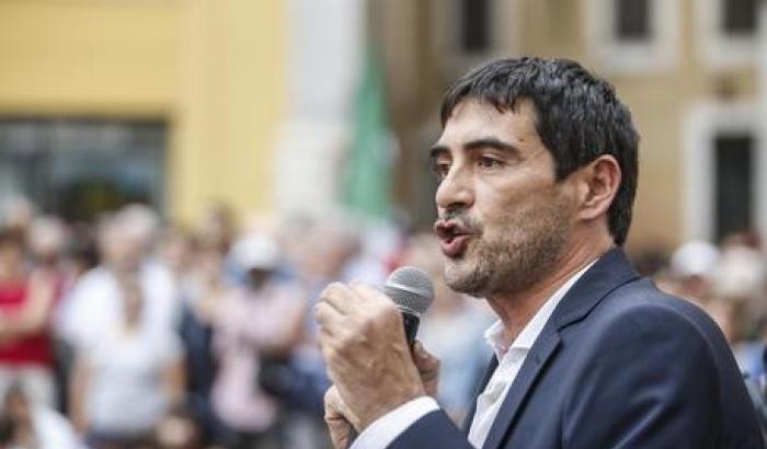 Ceccardi non si dichiara antifascista, Fratoianni: "Nessuna sorpresa, la Lega è un covo di nostalgici"