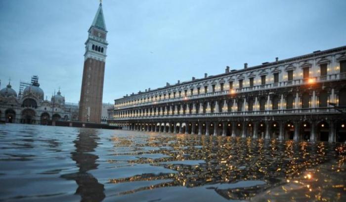 Ecco come il riscaldamento globale c’entra con l’acqua alta a Venezia