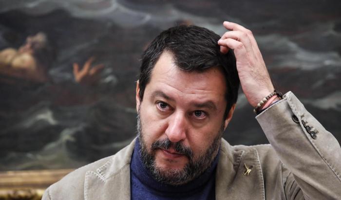 Salvini abbraccia gli evasori: 