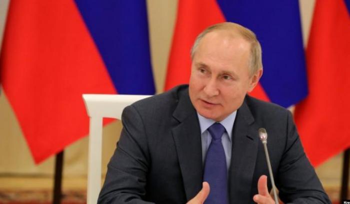 000549E5-putin Putin