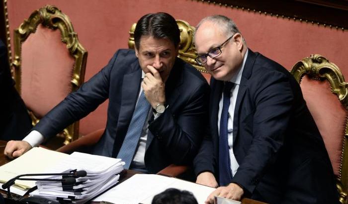 Vertice del governo: allo studio anche il reddito di emergenza