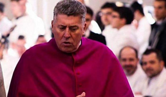 Accusato di pedofilia, un prete argentino si è sparato in testa