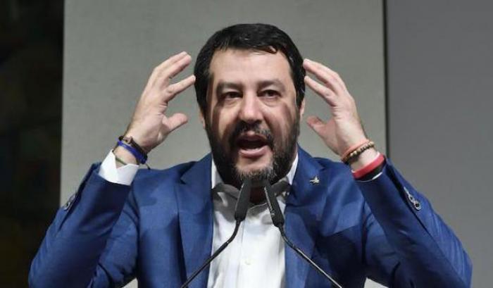 Dimezzano gli sbarchi e Salvini attacca Lamorgese: "Solo merito mio"
