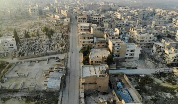 Doppio raid israeliano contro presidi militari iraniani in Siria: 23 morti