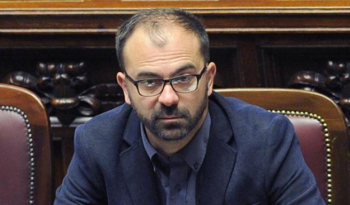 L'ex ministro Fioramonti: "Serve un nuovo governo autorevole, Conte sbaglia a cercare solo voti"