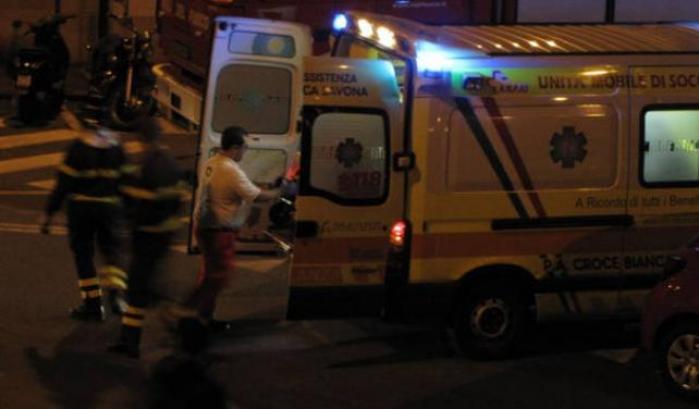 Capodanno, bilancio pesante: muore un ragazzo, mani amputate a due giovani