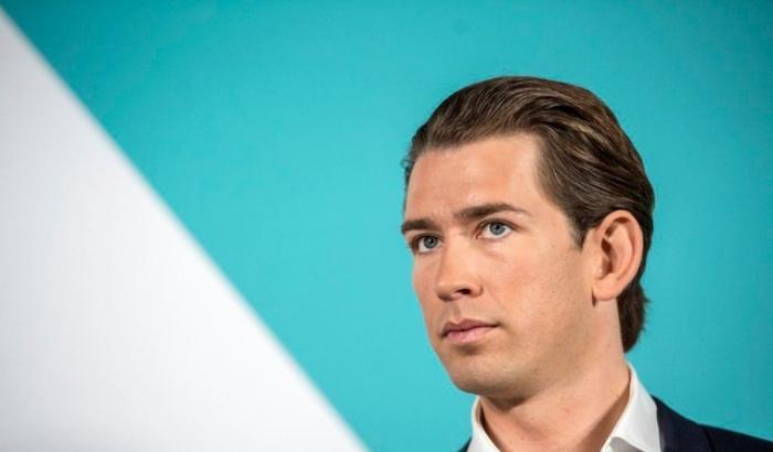 Lifeline, la Ong si scaglia contro il cancelliere austriaco Kurz: "È un baby Hitler"