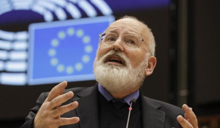 Il vice-presidente Ue Timmermans: "Il Green Deal o è anche sociale o non è"