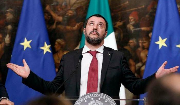Salvini ignora l'abc costituzionale e accusa la Consulta di essere 'di sinistra'