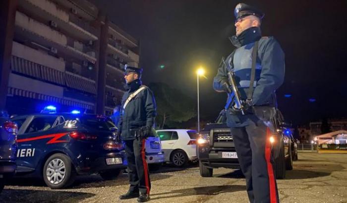 Blitz antidroga, 21 arresti tra Roma e Napoli: smantellata la piazza di spaccio di San Basilio