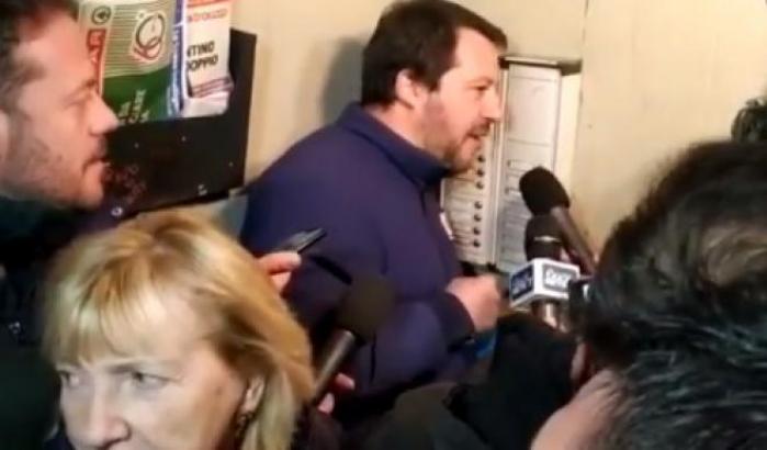 Parla lo 'spacciatore' minorenne importunato da Salvini: "Sono pulito, come si è permesso?"