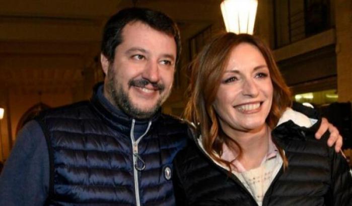 Salvini sfida il ridicolo: "Dopo il mio intervento gli spacciatori sono spariti dal Pilastro"