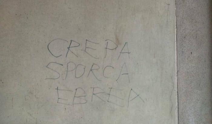Nazi-fascisti ancora in azione: "Crepa sporca ebrea" alla figlia di una partigiana