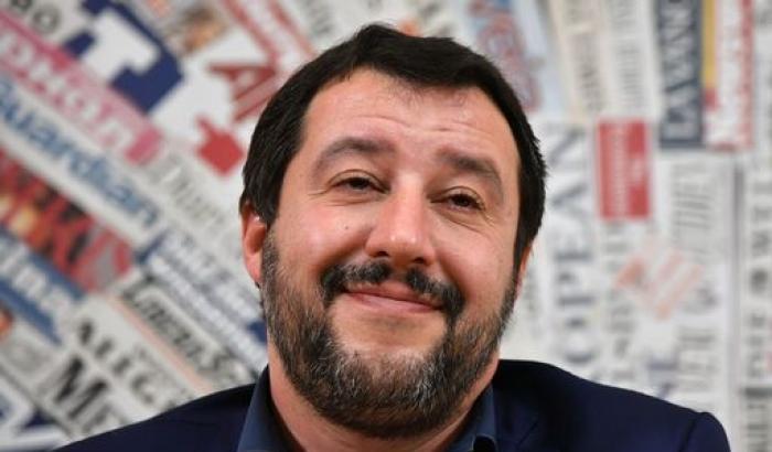 Coronavirus, prosegue lo sciacallaggio di Salvini: "Superati i 100 contagi, vergogna"