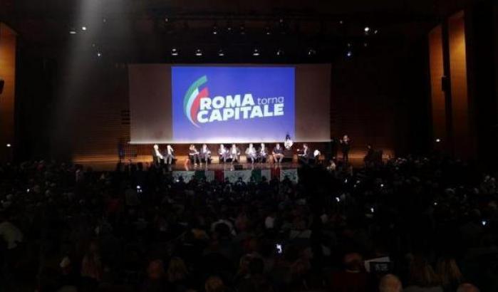 Salvini al palazzo dei Congressi di Roma dove la platea ha cantato l'Inno di Mameli