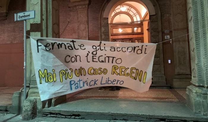 La proposta ddelle Sardine: "Cittadinanza italiana a Zaky affinché possa tornare a Bologna"