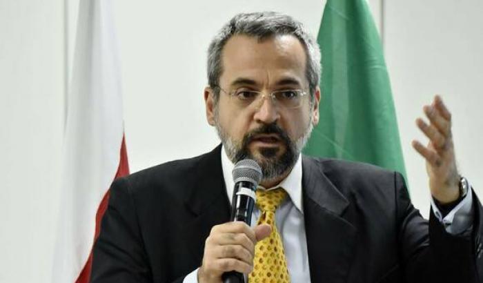 0005561A-abraham-weintraub Abraham Weintraub