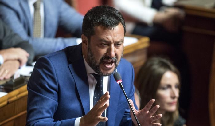 Salvini sfrutta la vittima di un furto per attaccare il Governo: "Per loro la priorità sono i decreti sicurezza"
