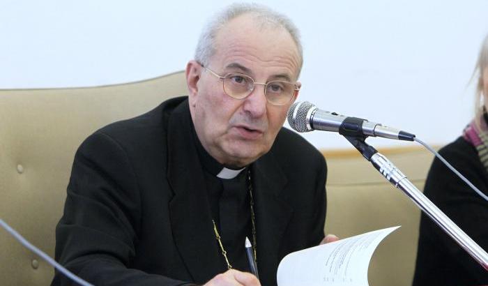 Coronavirus, il vescovo di Trieste sospende le messe, catechismo e vieta i funerali