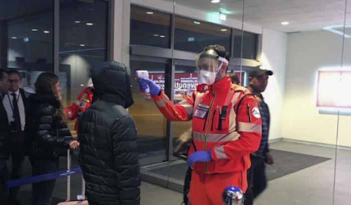 Coronavirus, la Grecia sospende le gite e rimpatria i suoi studenti dall'Italia