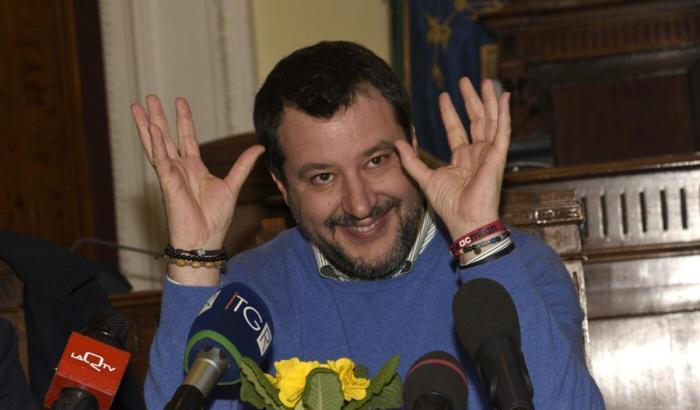 Salvini senza vergogna: usa il Coronavirus per propagandare autarchia e isolamento