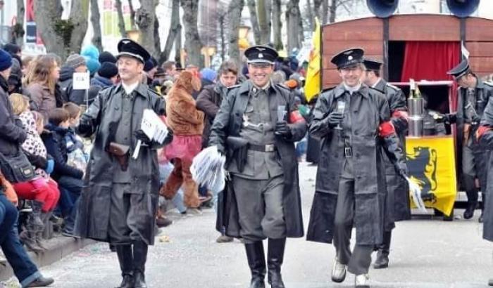 Ebrei come insetti e nazisti sorridenti: il vergognoso carnevale di Aalst