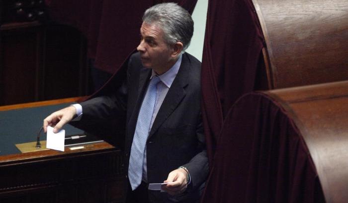 Riciclaggio: condannato a 8 anni l'ex senatore Nespoli, già referente della Lega in Campania