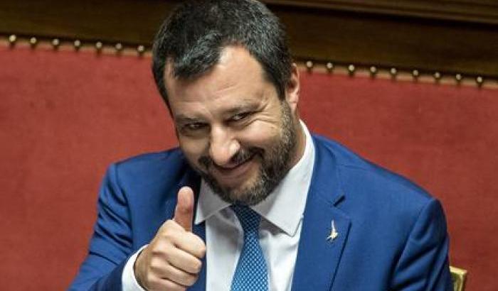 Le menzogne di Salvini: "Solo 7 euro a testa di piano alimentare", ma è solo becero populismo