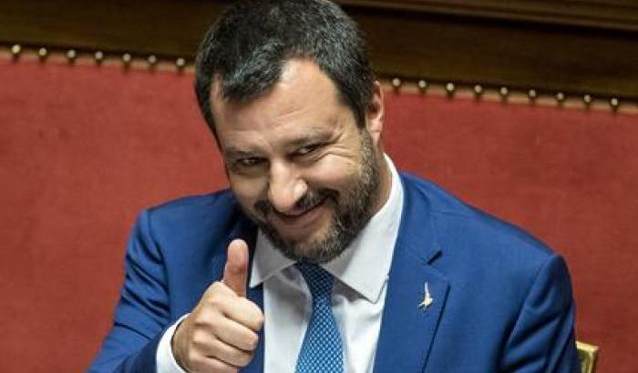 Le menzogne di Salvini: "Solo 7 euro a testa di piano alimentare", ma è solo becero populismo