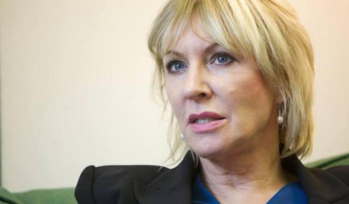 La ministra della Salute britannica Nadine Dorries è positiva al coronavirus