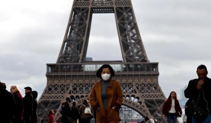 Coronavirus, la Francia vieta gli assembramenti: "Siamo all'inizio della crisi"