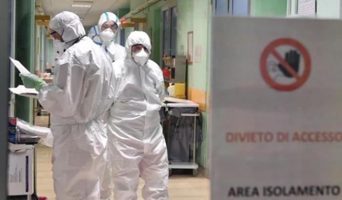 Coronavirus, i medici contagiati al festino di laurea in ospedale a rischio licenziamento