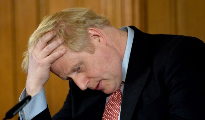 Boris Johnson si sta riprendendo, ma nel Regno Unito aumentano le vittime
