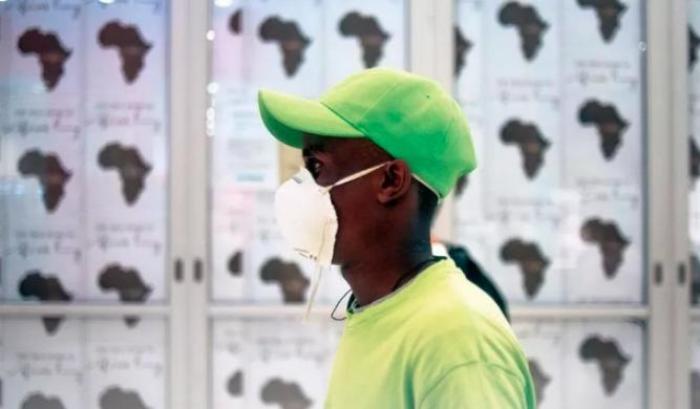 In Africa è caccia agli 'untori bianchi': "Hanno portato il Coronavirus"