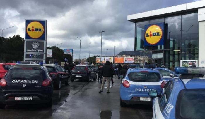 Palermo, rifiutano di pagare la spesa: "Non lavoriamo, non possiamo permettercelo"