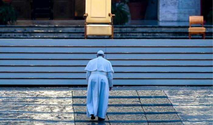 Con un evento epocale per la Chiesa Francesco ci ha regalato consolazione e speranza