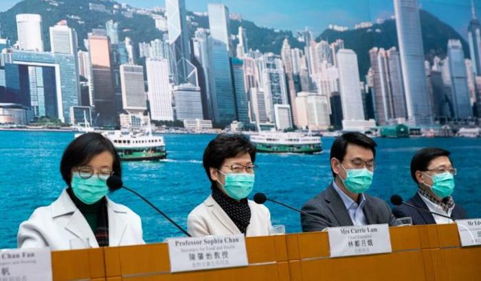 Pregliasco: "Attenti anche in Italia all'effetto Hong Kong dove Covid-19 era andato via ma è tornato"