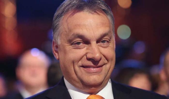 Orbán lo sbruffone: vuole firmare un documento in cui esprime 'preoccupazione per la democrazia'