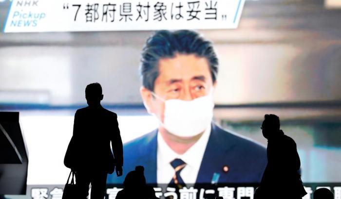 Ora è stato di emergenza per il coronavirus anche in Giappone