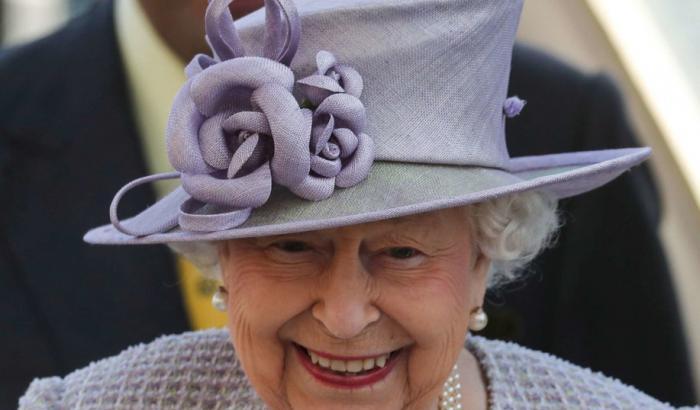 000562A1-elisabetta-ii Elisabetta II